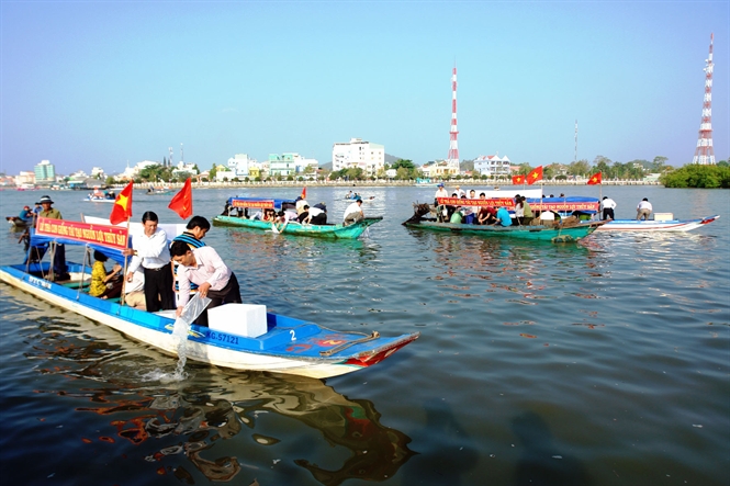 thả cá giống