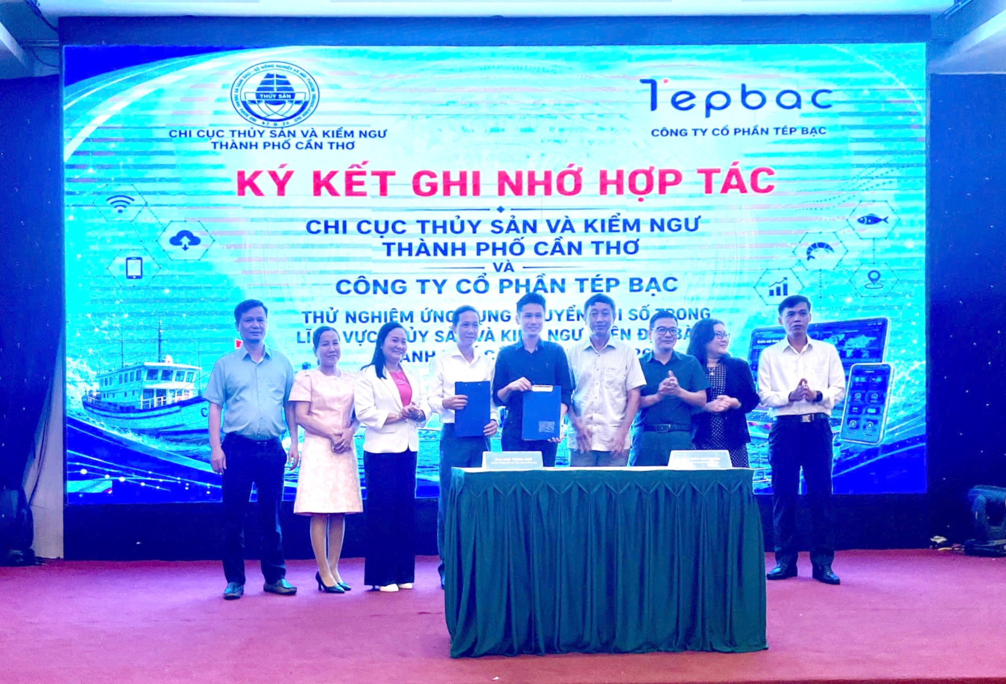 lễ ký ghi nhớ họp tác Tép Bạc và Cần Thơ