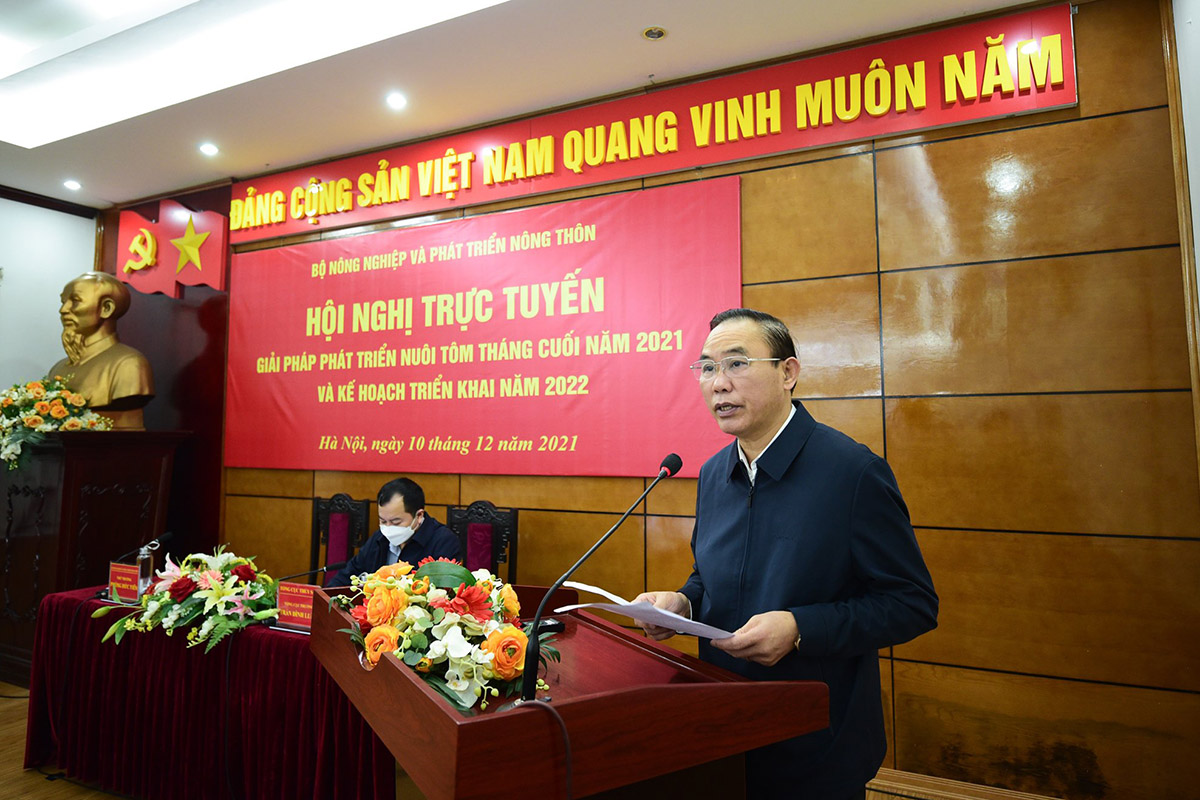 Thứ trưởng Phùng Đức Tiến