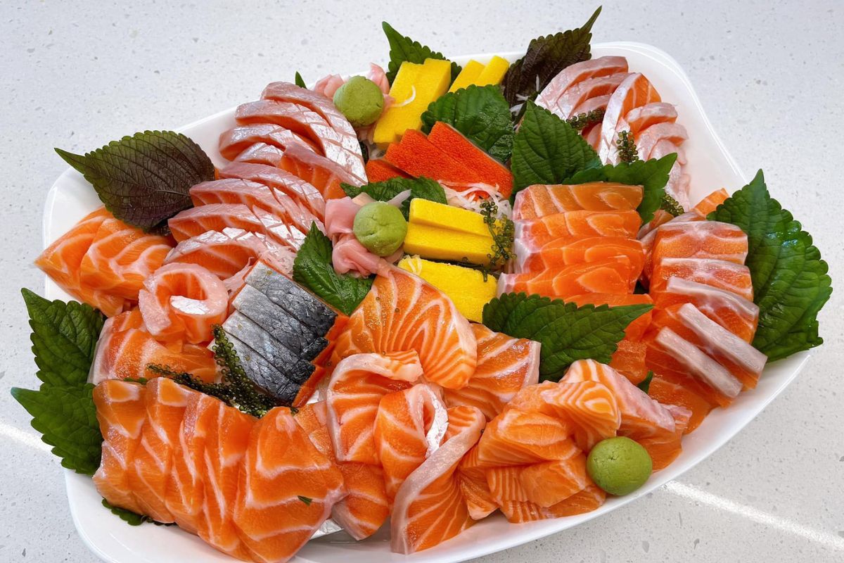 Sashimi cá hồi