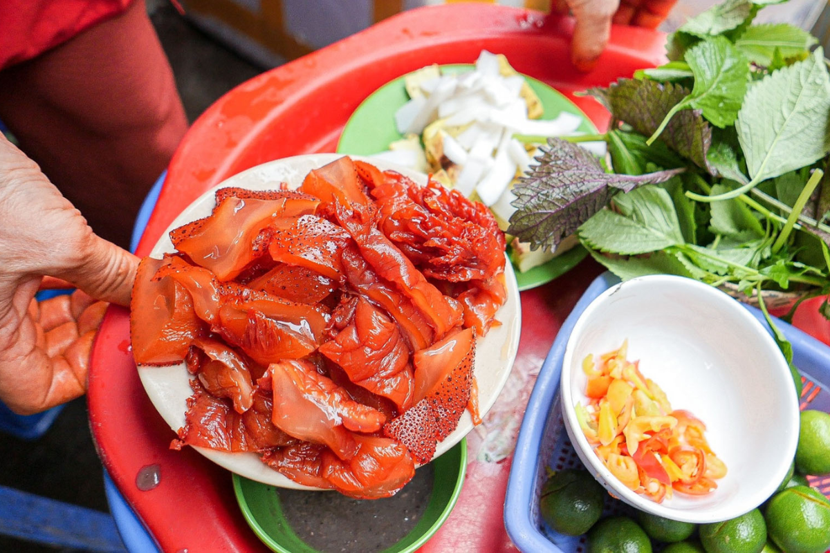 Mùa sứa đỏ chỉ kéo dài 1 khoảng thời gian ngắn trong năm