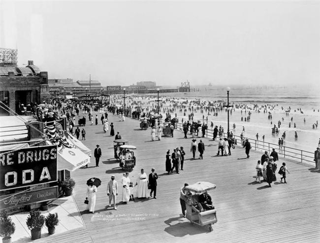 Bãi biển Beach Haven ở New Jersey tháng 7/1916 