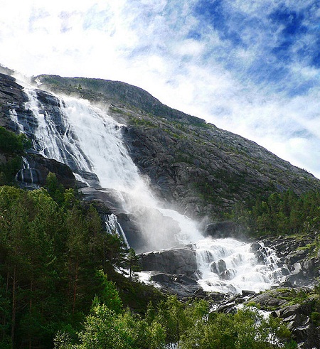 Thác Langfoss, Na Uy