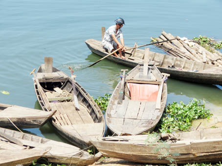 Vẻ đẹp làng cá bè La Ngà