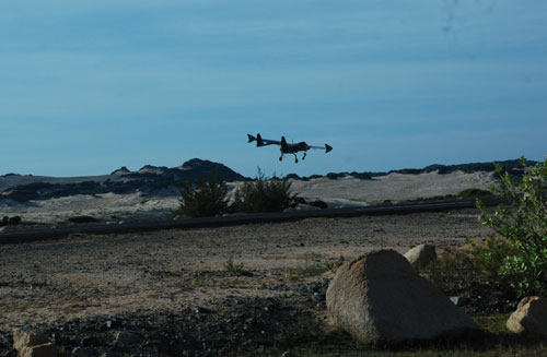 Máy bay không người lái cất cánh tại khu vực bãi biển Đầm Môn