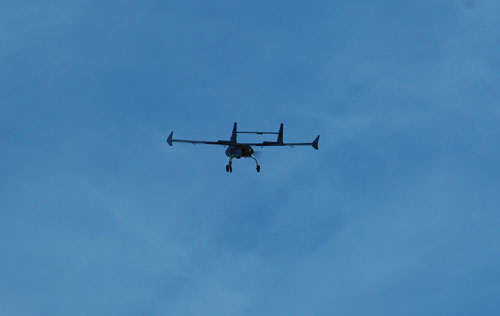 Máy bay không người lái trên bầu trời