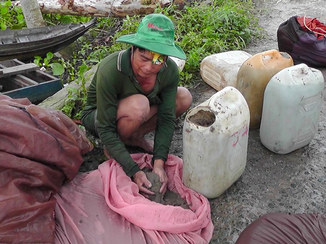 trứng nước, cá , thức ăn cho cá, nuôi cá giống, nghề kéo trứng nước, kéo trứng nước