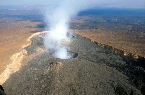 núi lửa phun