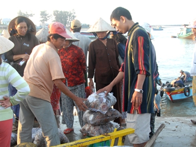 nuoi tom huong loi