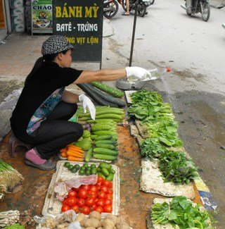  Sau bão, mặt hàng rau củ cũng tăng giá nhẹ. Ảnh: Minh Phương