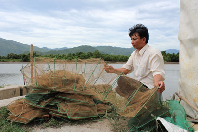 thả lờ bắt ốc