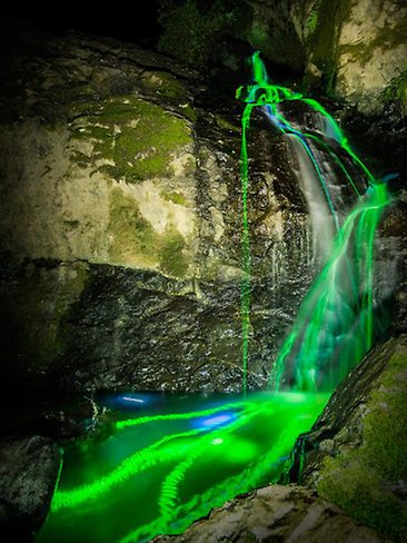 Đây là những tấm ảnh chụp vẻ đẹp của các thác nước theo phong cách khác lạ, tạo nên cảnh quan thiên nhiên tuyệt mĩ.