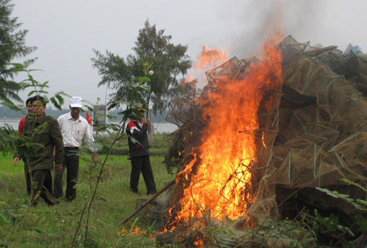 tiêu hủy ngư cụ