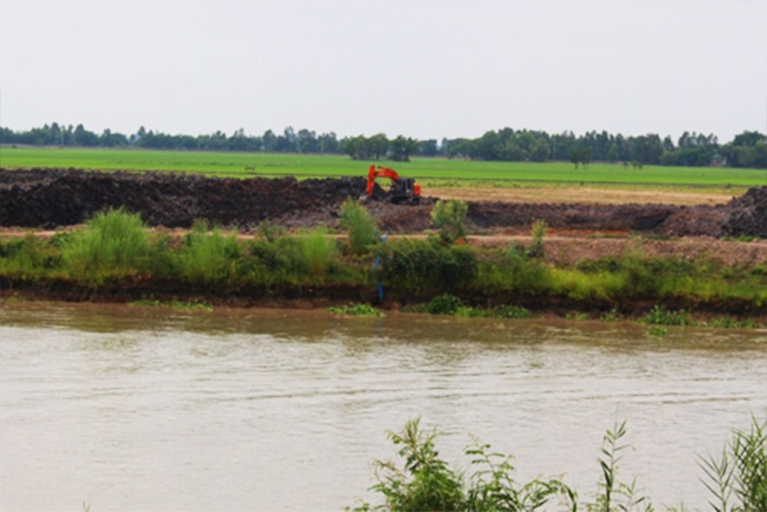 Đồng Tháp: Dừng thi công vụ đào ao nuôi cá tra