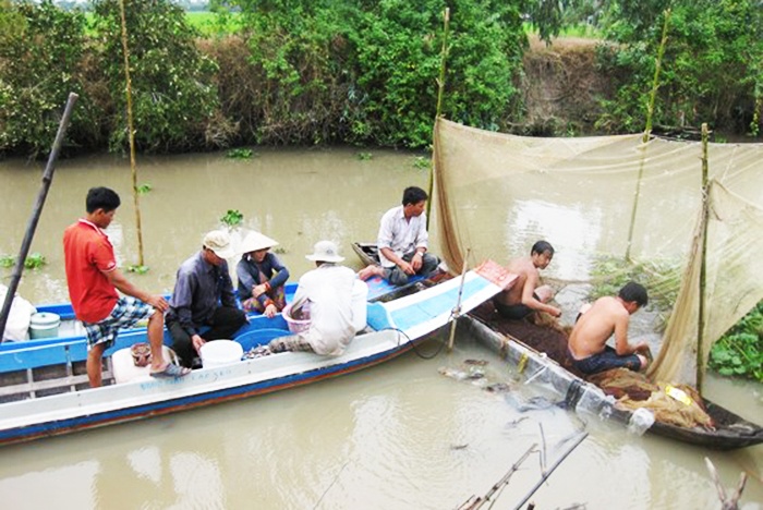 Đồng Tháp cấm khai thác thủy sản trong mùa sinh sản