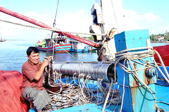 Khả quan nghề cá bằng lưới vây ánh sáng