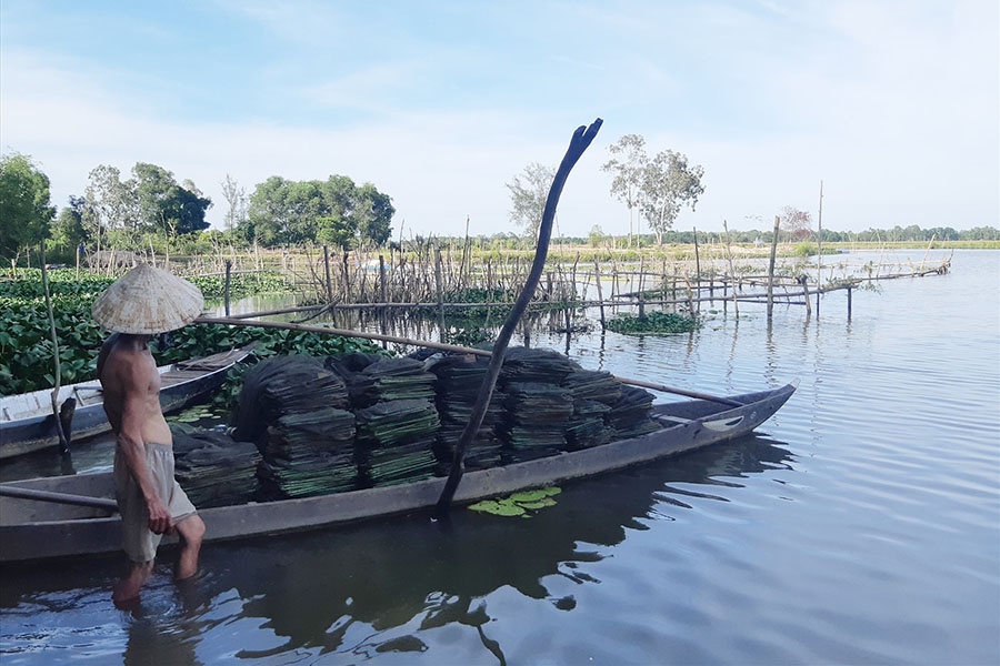 Nghề chươm trên sông Đầm