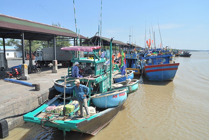 Tàu cá neo đậu tại Cảng Lộc An (huyện Đất Đỏ).