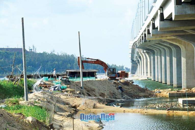 nuôi tôm tự phát