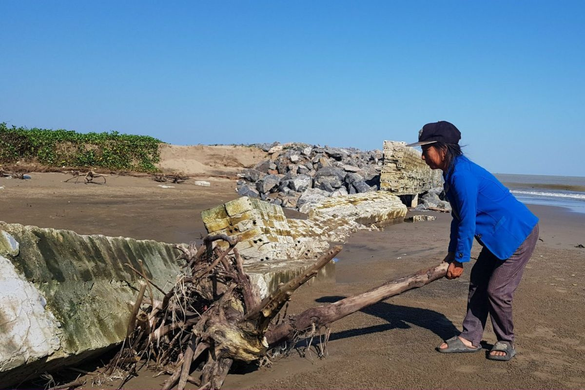 Biển xâm thực ở Thanh Hóa