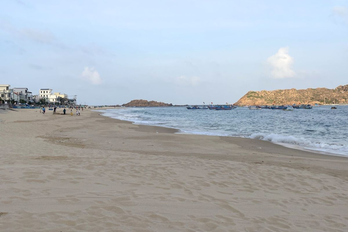 Làng chài Nhơn Hải