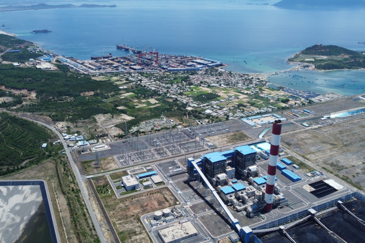 Khu kinh tế Vân Phong, nơi tỉnh Khánh Hòa đang trình Trung ương đề án thành lập Khu thương mại tự do Khánh Hòa để tận dụng lợi thế 19 phân khu chức năng