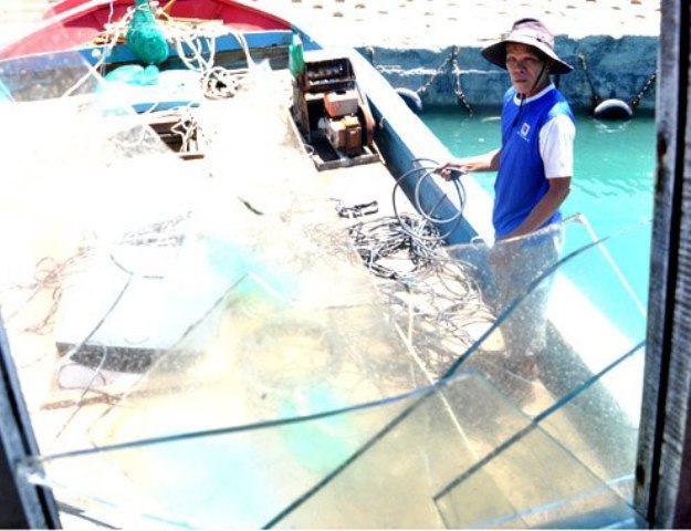 tàu cá bị tấn công