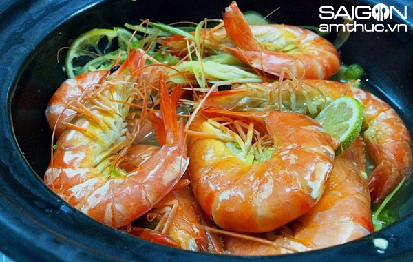 tôm hấp ớt xanh