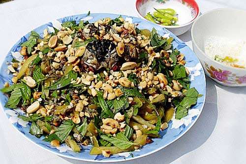 ba khía trộn gỏi với khế