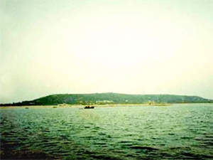 Bạch long vỹ, hậu cần nghề cá