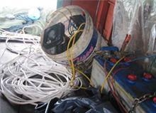 Một bộ xung điện trên ghe cào “tận diệt” thủy sản