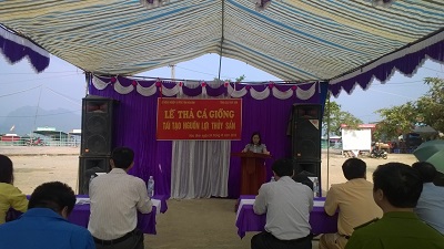 buổi lễ thả cá