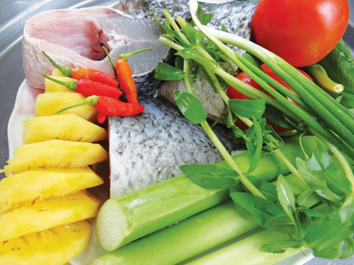 Nguyên liệu bắt mắt cho một nồi canh ngon - Ảnh: T.T