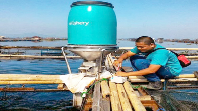 Thiết bị lập trình thời gian ăn cho cá hút vốn đầu tư triệu USD