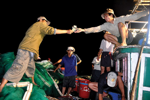 chợ trên biển