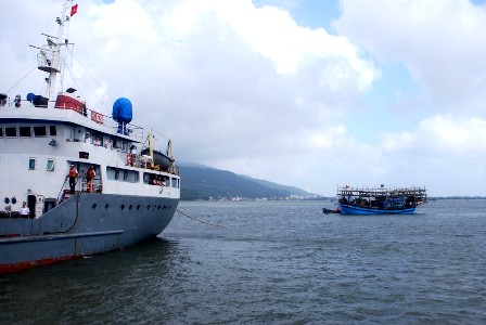 cứu nạn tàu cá