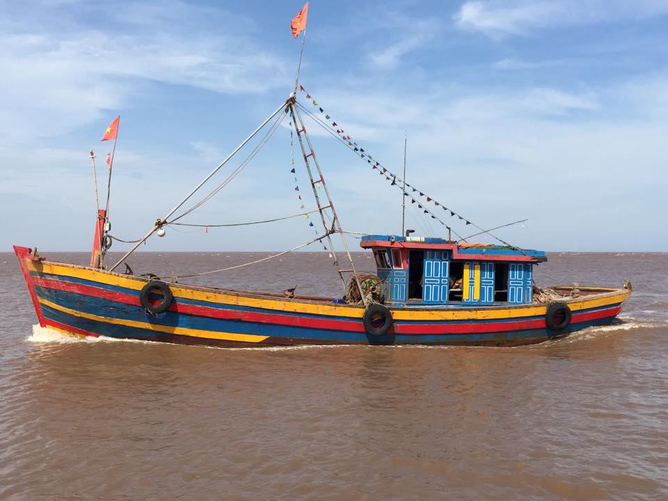 đánh dấu tàu cá