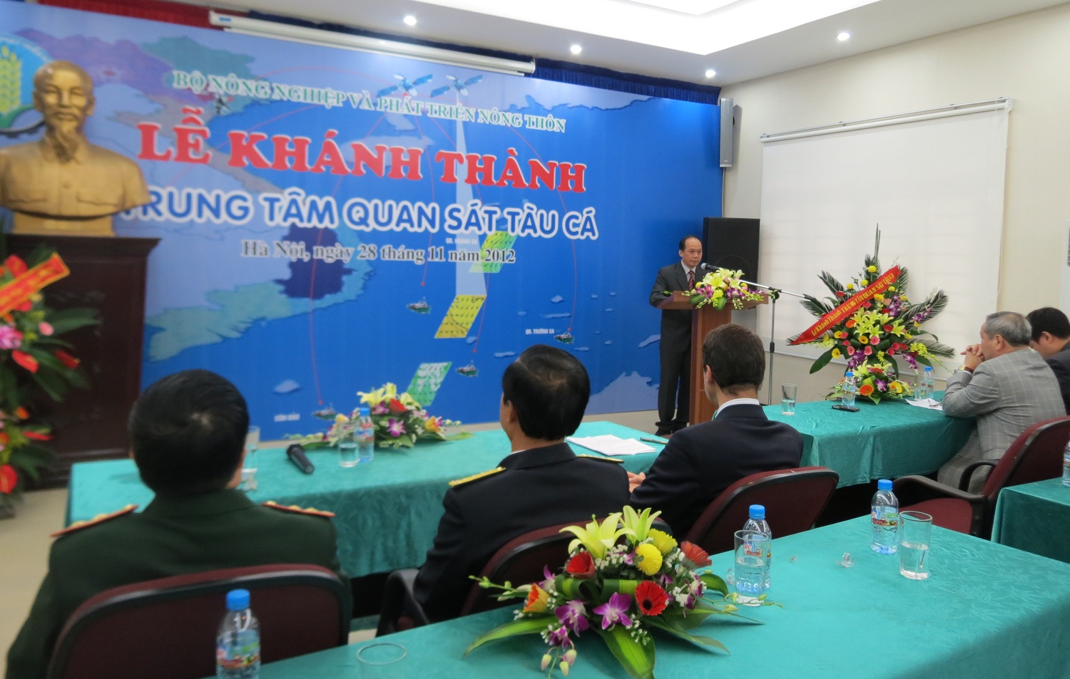 trung tâm quan sát tàu cá