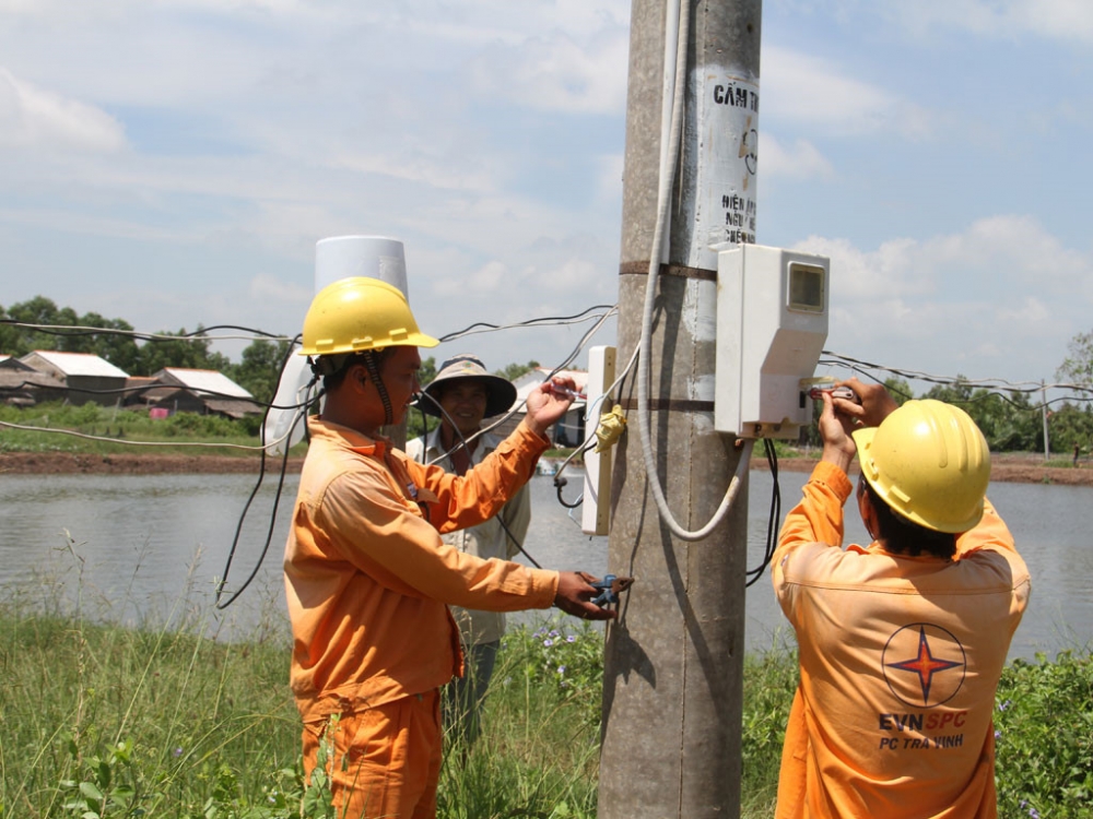 kéo điện nuôi tôm