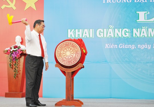 khai giảng năm học