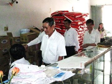 kiểm tra thức ăn chăn nuôi