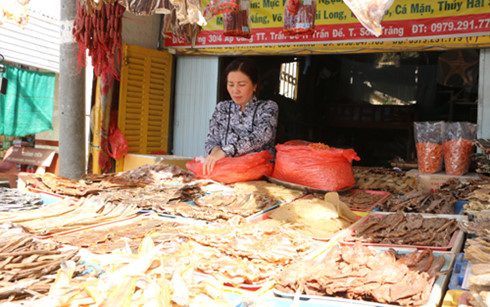 lang nghe lam kho