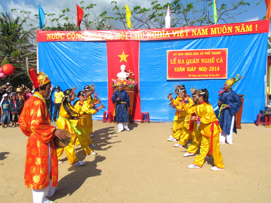ra quân đi biển