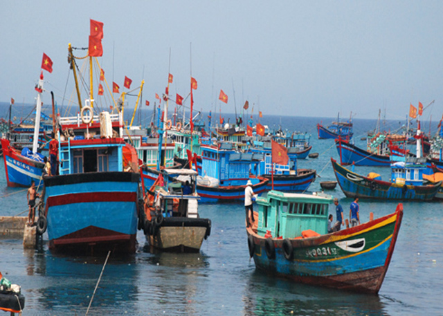 Trung Quốc cấm đánh cá: Kiểm ngư tăng tàu giám sát, hỗ trợ ngư dân