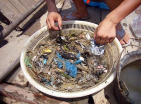 rác thải công nghiệp, nước sông ô nhiễm