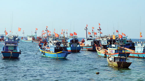 tàu khai thác xa bờ