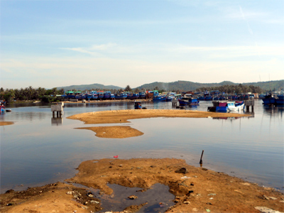 tàu thuyền Tam Quan