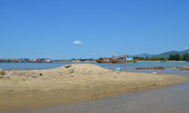 tàu thuyền mắc cạn