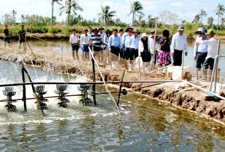 Thủy sản khó khăn