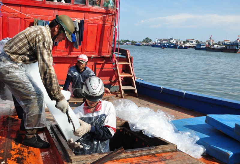 vận chuyển đá lạnh